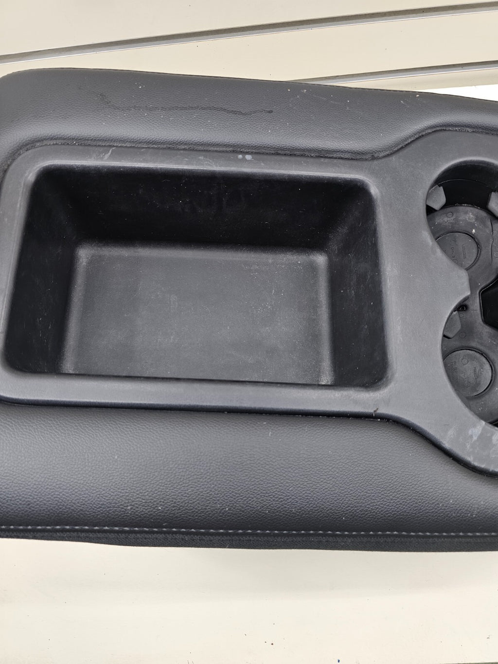 🔥07-13 Chevy SILVERADO SIERRA Center Console JUMP SEAT Cloth/Leather Black JS5