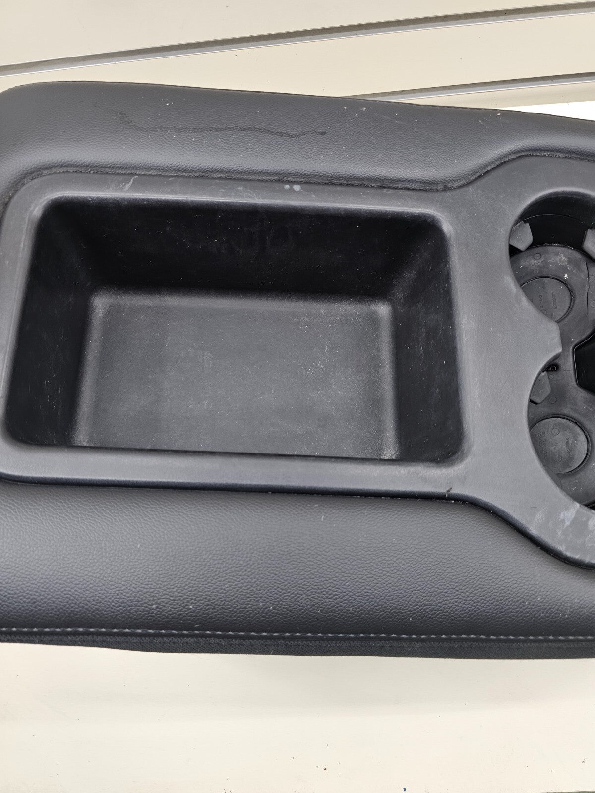 🔥07-13 Chevy SILVERADO SIERRA Center Console JUMP SEAT Cloth/Leather Black JS5
