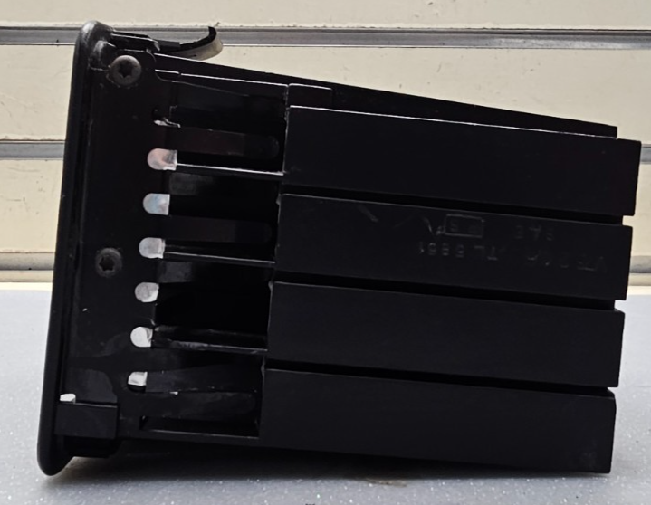 🔥95-98 CHEVY GMC SILVERADO SUBURBAN TAHOE TRUCK PICKUP CENTER CONSOLE CD HOLDER