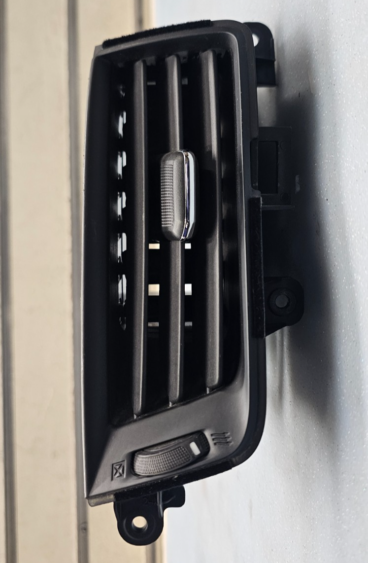🔥14-19 Chevy Silverado Sierra Dash Right Passenger AC A/C Air Vent Heater Black