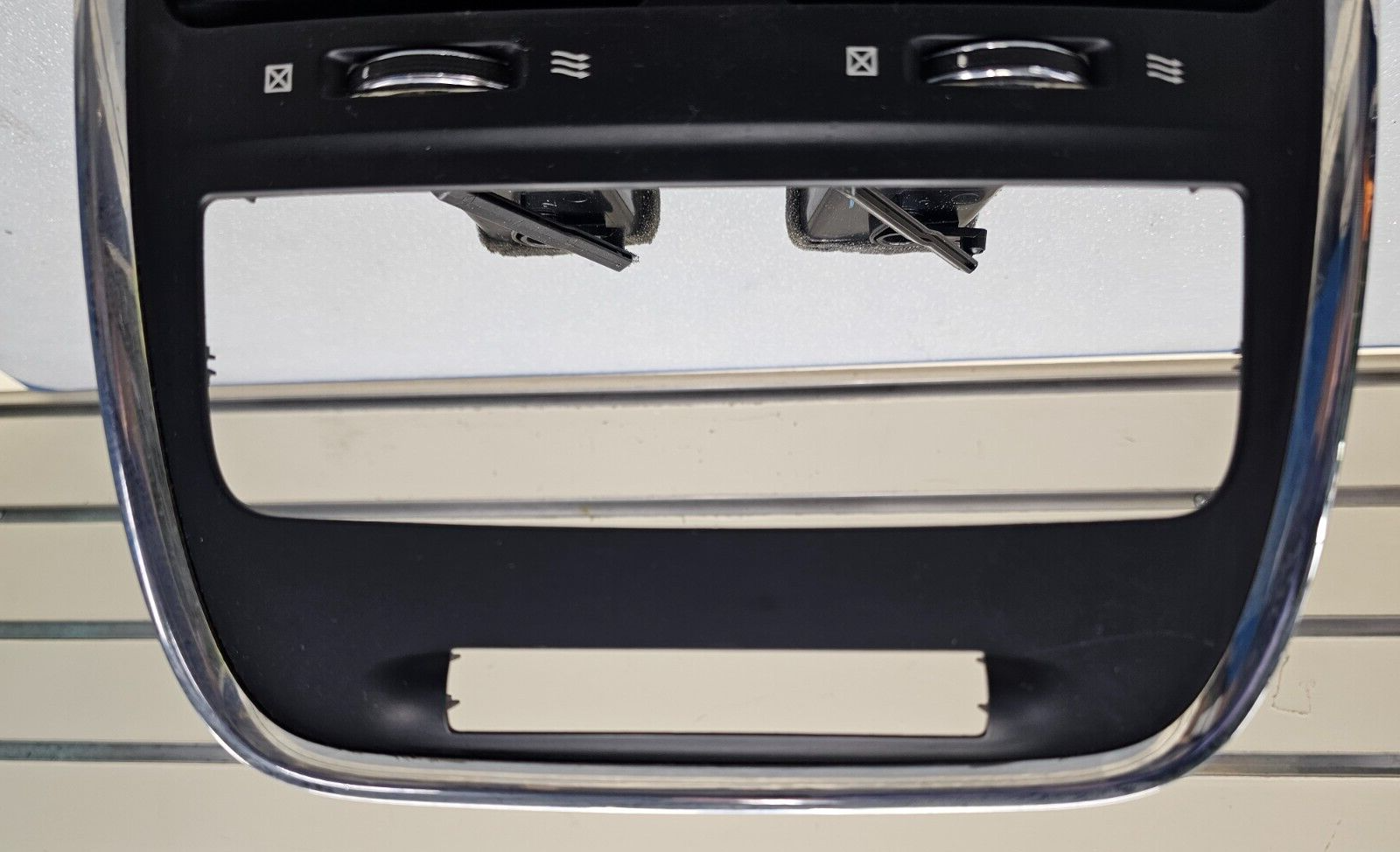 🔥12-20 Grand Caravan Town Country Dash Radio Stereo Climate Control Bezel Panel