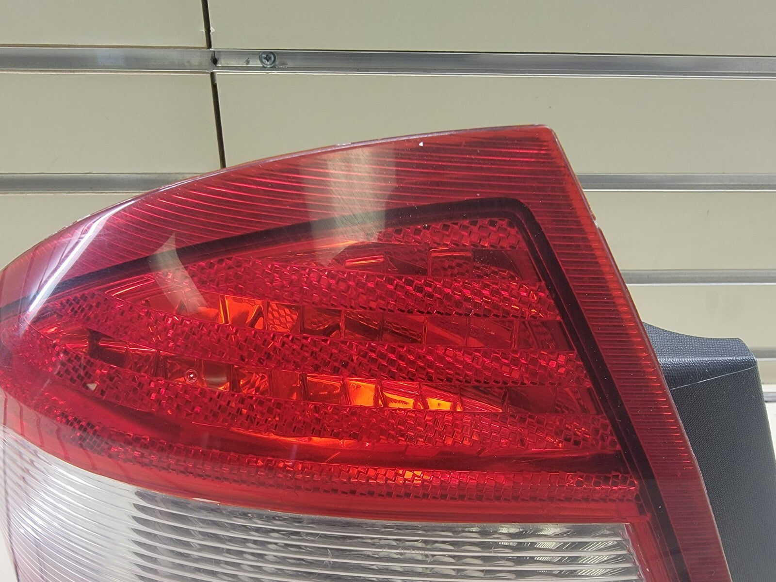 🔥2005-2007 Ford Five Hundred Tail Light taillight lamp left driver side