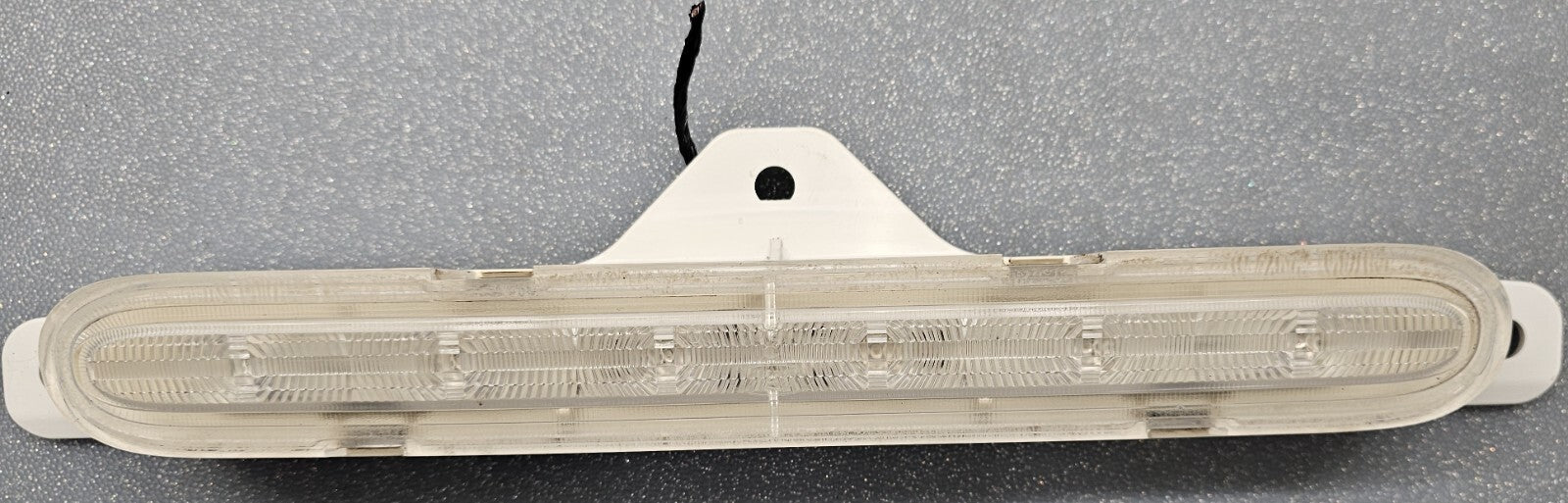 08-11 Ford Focus Sedan LED 3rd Third Trunk Mounted Brake Stop Light Assembly OEM