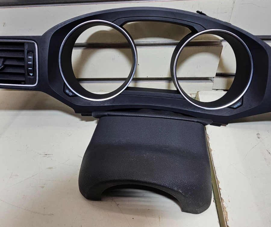 🔥11-14 Volkswagen Jetta Speedometer Instrument Cluster Dash Bezel Black