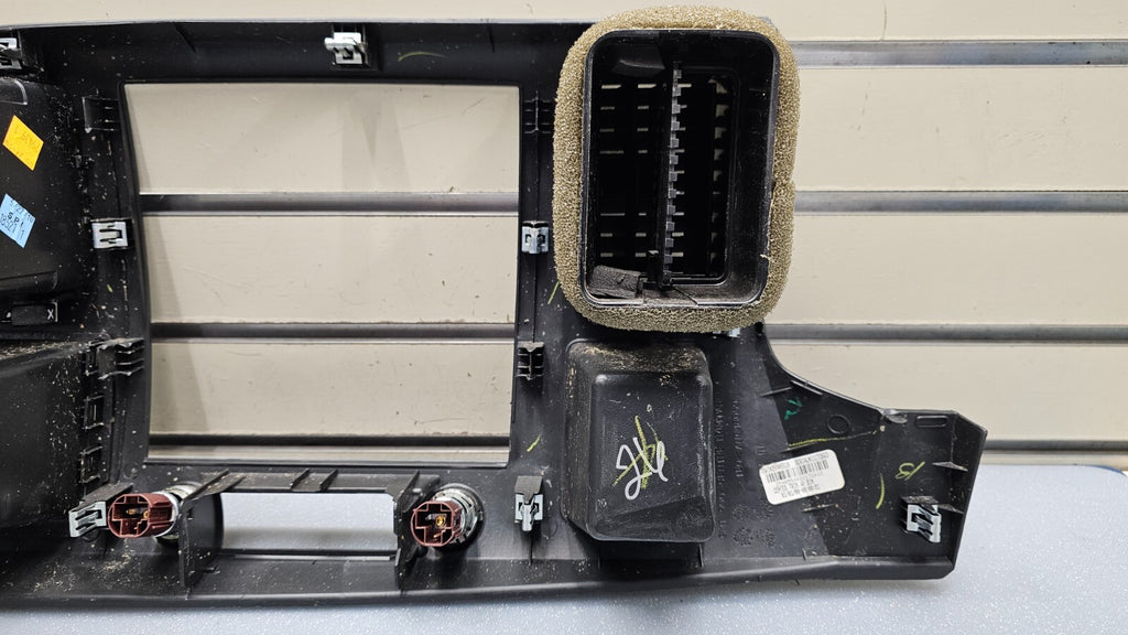 🔥07-14 Silverado SIERRA Center Dash Radio Bezel AC Climate Trim 2 Vent BLACK B6