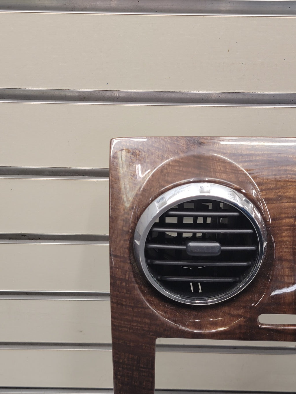08-09 FORD Taurus X Ford freestyle Center Dash Radio Climate Beze Trim woodgrain