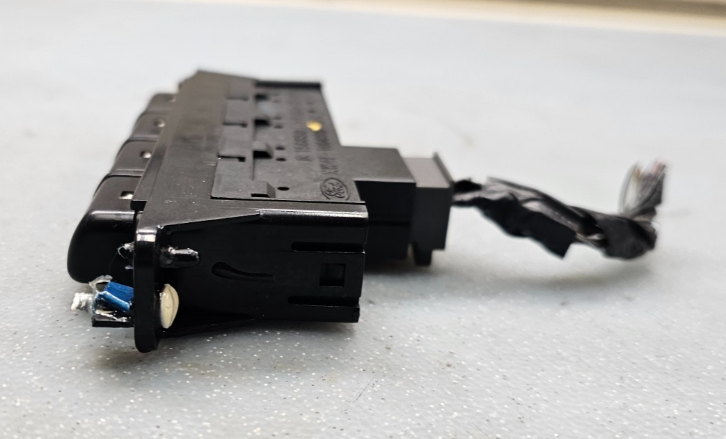 🔥2000-2002 Lincoln LS Switch Module Instrument Cluster BLACK