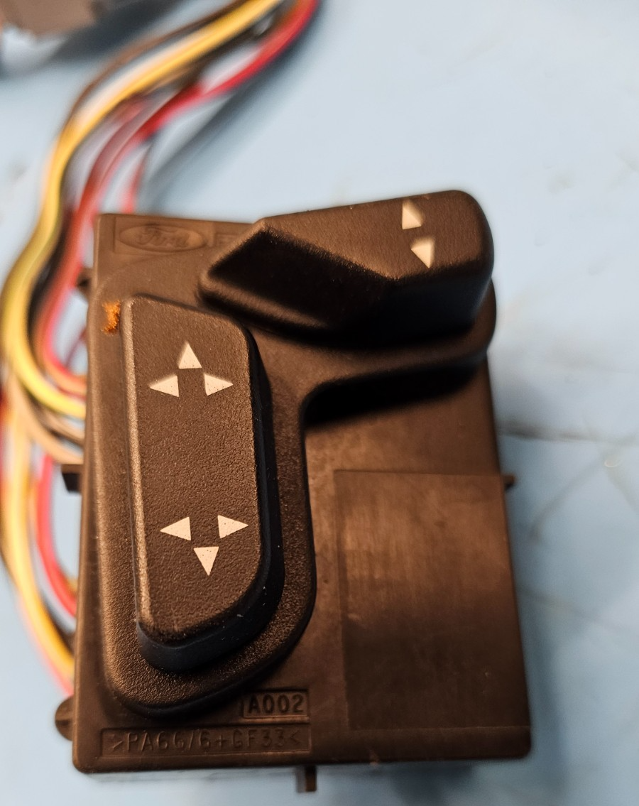 🔥03-11 Town Car &Grand Marquis Memory driver power seat Control switch Assembly