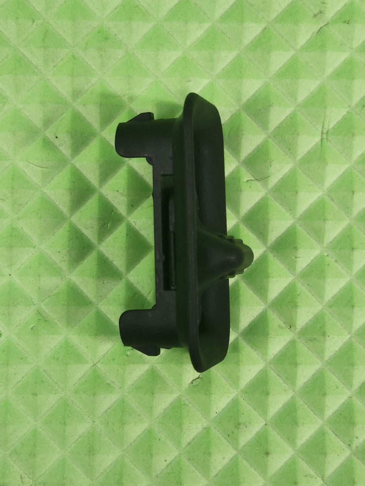04-07 GMC Chevy Cadillac Lever Front Side Door Lock OEM BLACK
