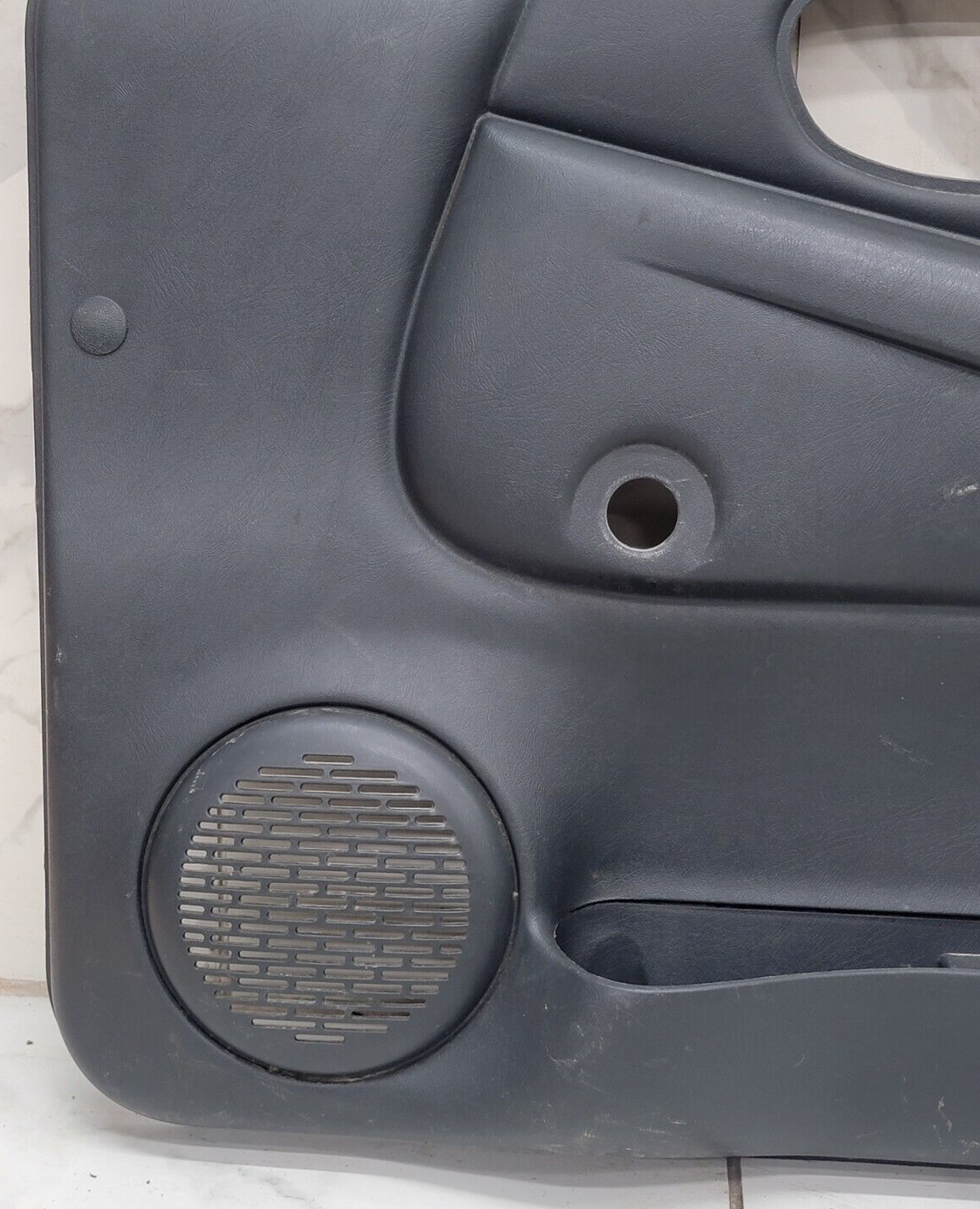 98-04 Chevy Blazer Jimmy S-10 GMC Sonoma Front Door Panels MANUAL OEM RIGHT GRAY