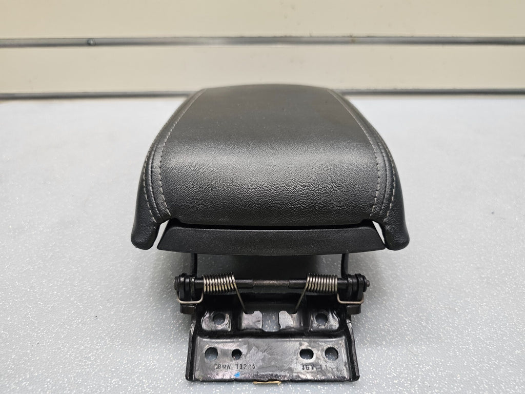 🔥09-13 Mazda 6 Center Console Leather Sliding Armrest Lid Assembly Black OEM