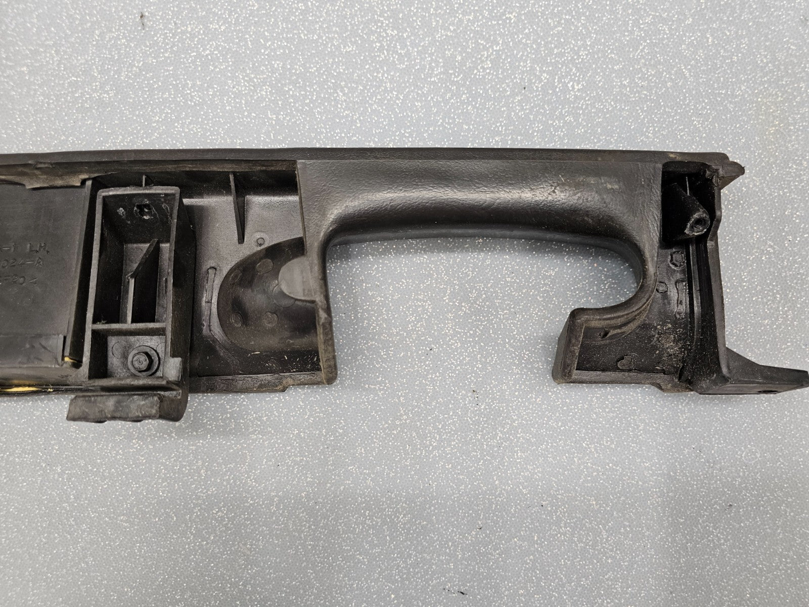 99-07 Ford F250 F350 EXCURSION DOOR PANEL ARMREST LEFT DRIVER HANDLE PULL BLACK