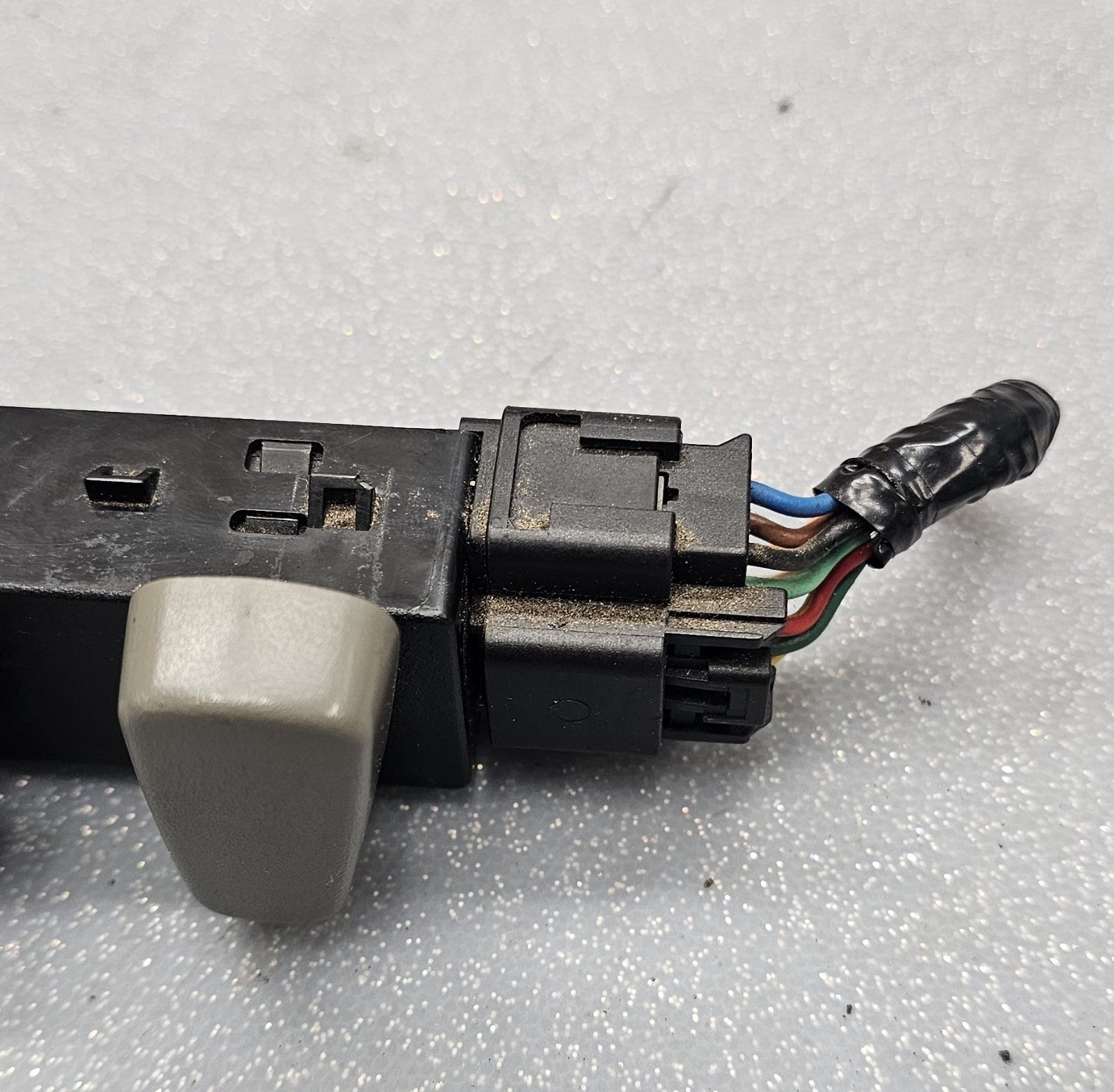 07-12 Nissan ALTIMA Front DRIVER Power Seat Adjustment Regulator Switch Control