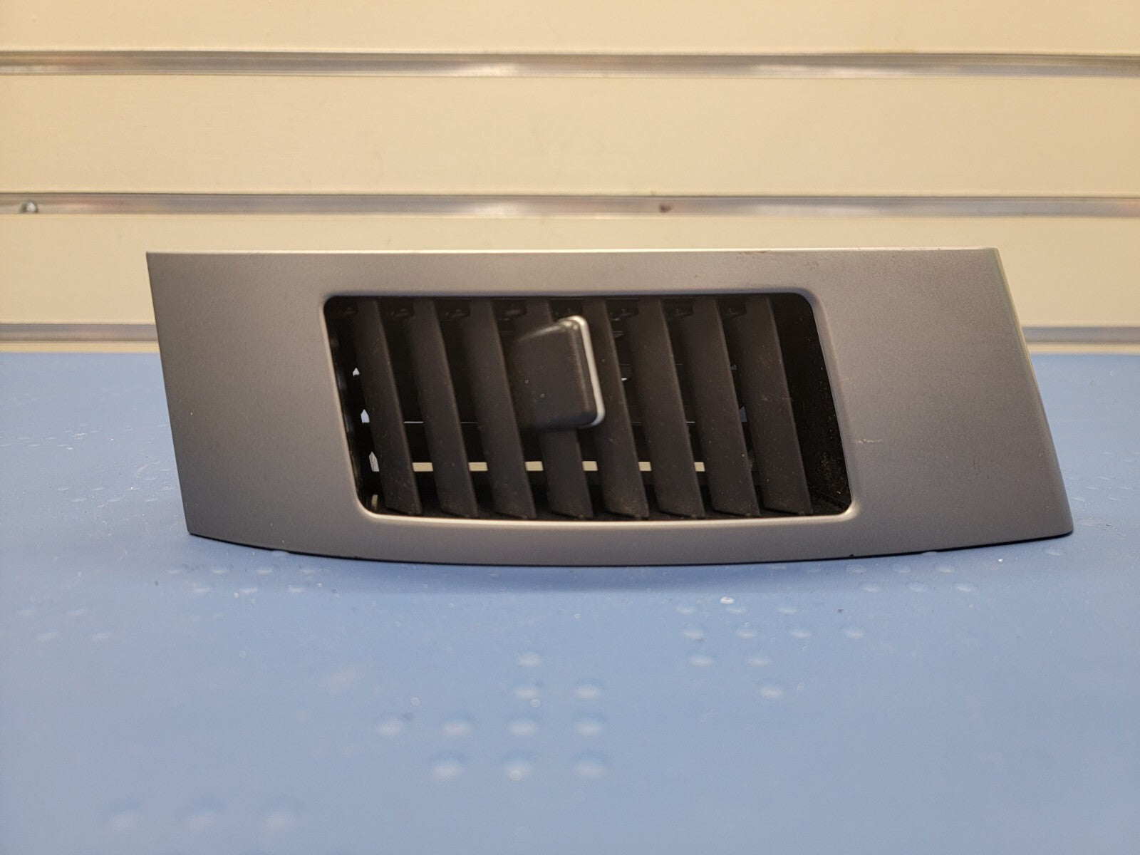 2007-2010 Mitsubishi Outlander Center Dash Right AC Air Vent Grille