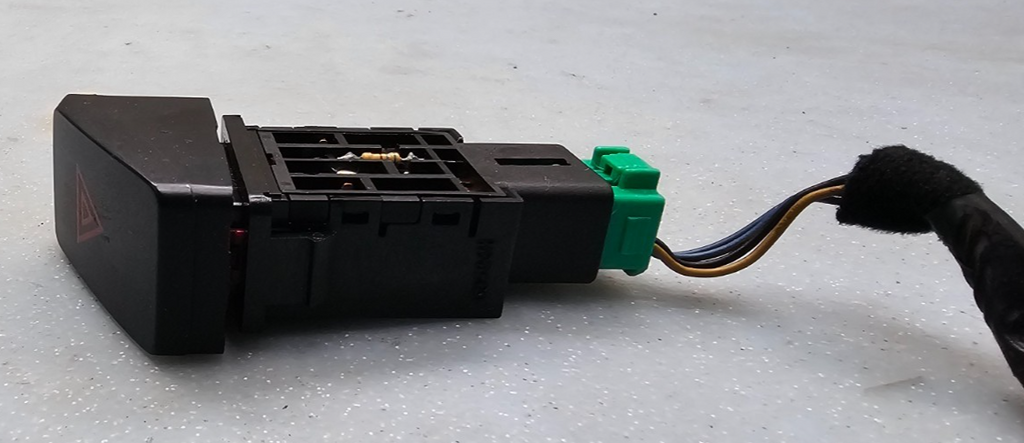 🔥04-09 Hyundai Tucson Hazard Emergency Light Lamp Control Switch Assembly Black