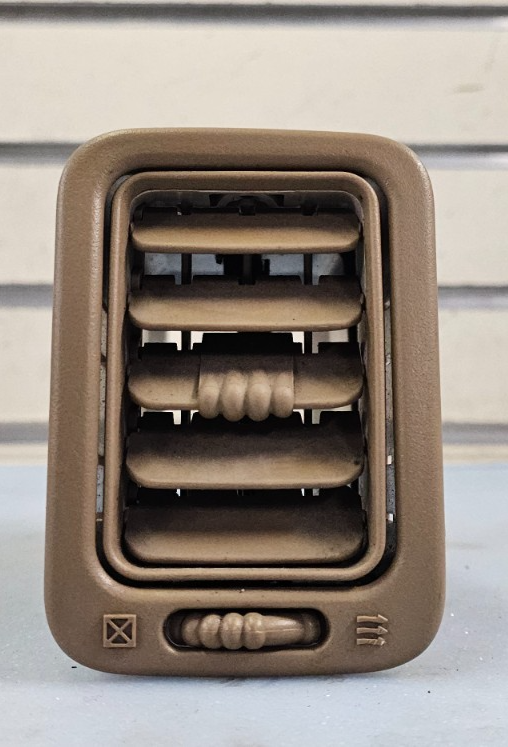 🔥99-06 Silverado Sierra Right Passenger Dash A/C HVAC AC Heater Air Vent Tan