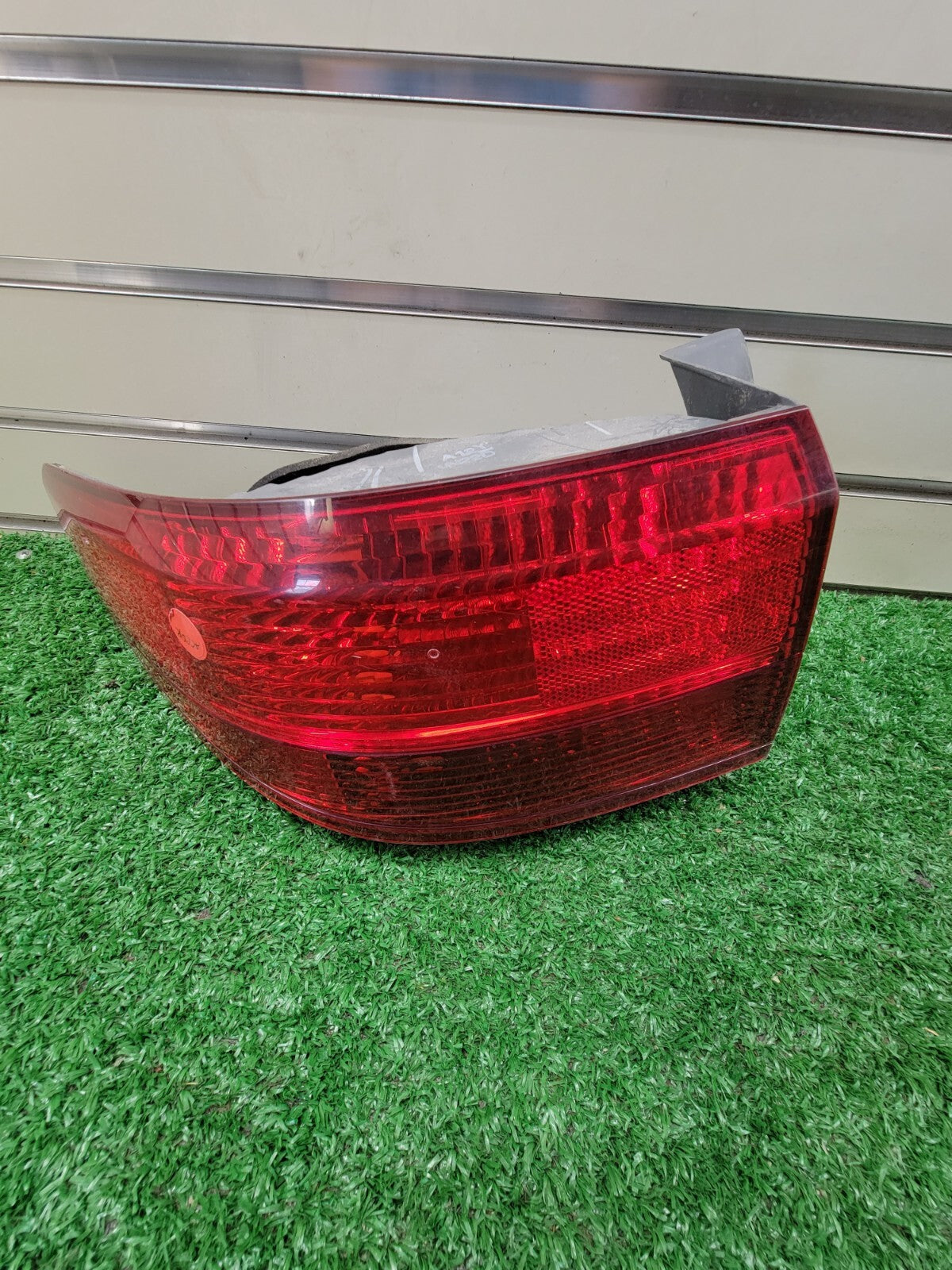 🔥2005 Honda Accord Outer Sedan Tail Light Assembly Chrome Left Driver Side
