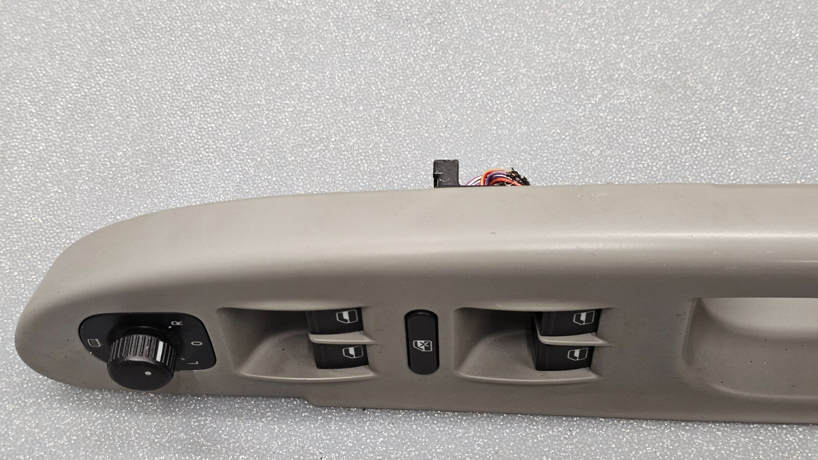 06-10 Passat Golf Jetta Rabbit Left Driver Door Master Power Window Switch Tan