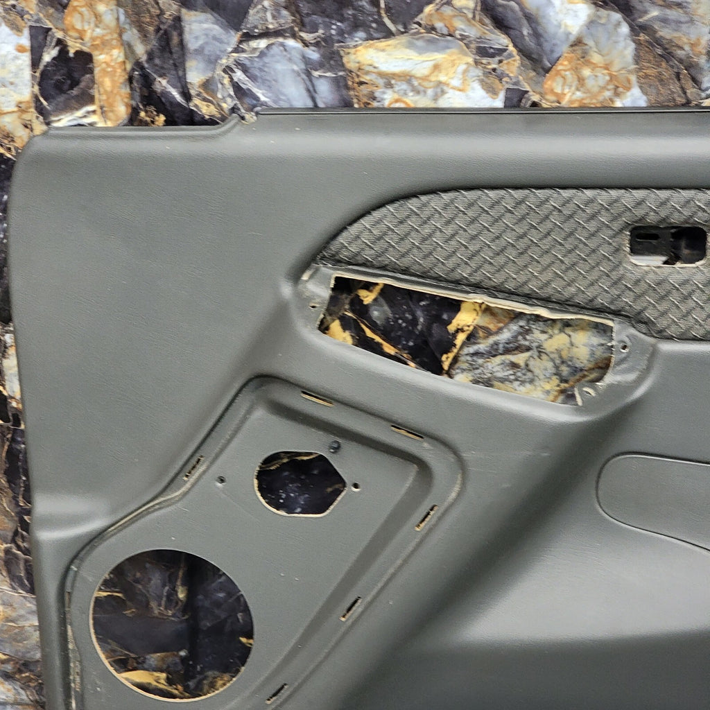 🔥03-06 Chevy Silverado SIERRA Door Panel Front RIGHT /No Arm GRAY speaker D5