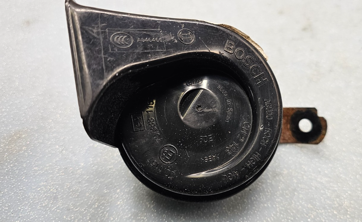 🔥11-16 Chrysler Town country Low Tone Note Horn Alarm Signal Assembly OEM