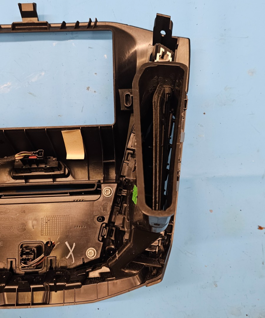 🔥15-17 Ford Focus SE Dash Trim Panel Radio Player Climate Control Bezel Black