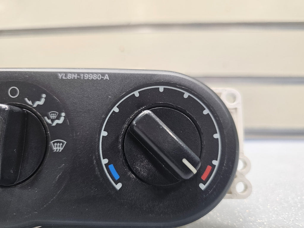 01-07 Escape Mariner Dash AC Heater Climate Temperature control Conditioning OEM
