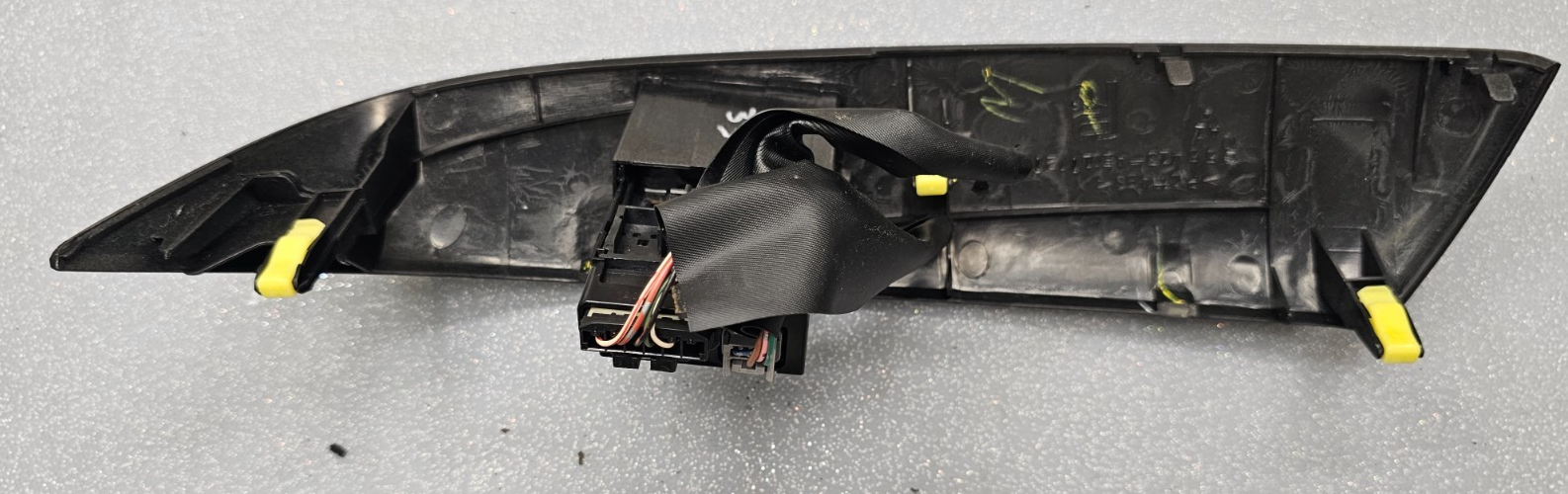 🔥06-10 Toyota Sienna Dash Hazard Defrost Light Door Switch Trim Bezel Silver