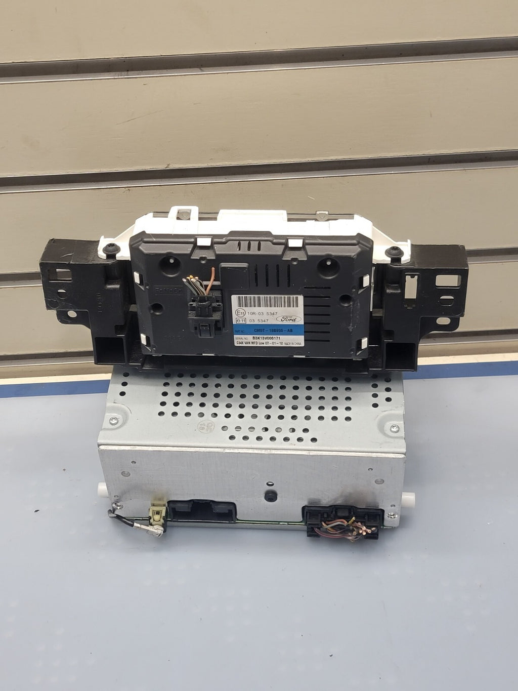 🔥2015-2018 Ford FOCUS Radio AM/FM MP3 CD Player Information Display Receiver