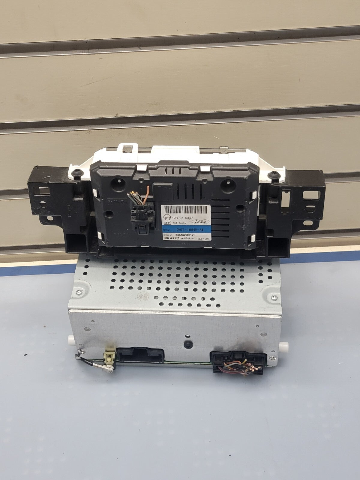🔥2015-2018 Ford FOCUS Radio AM/FM MP3 CD Player Information Display Receiver