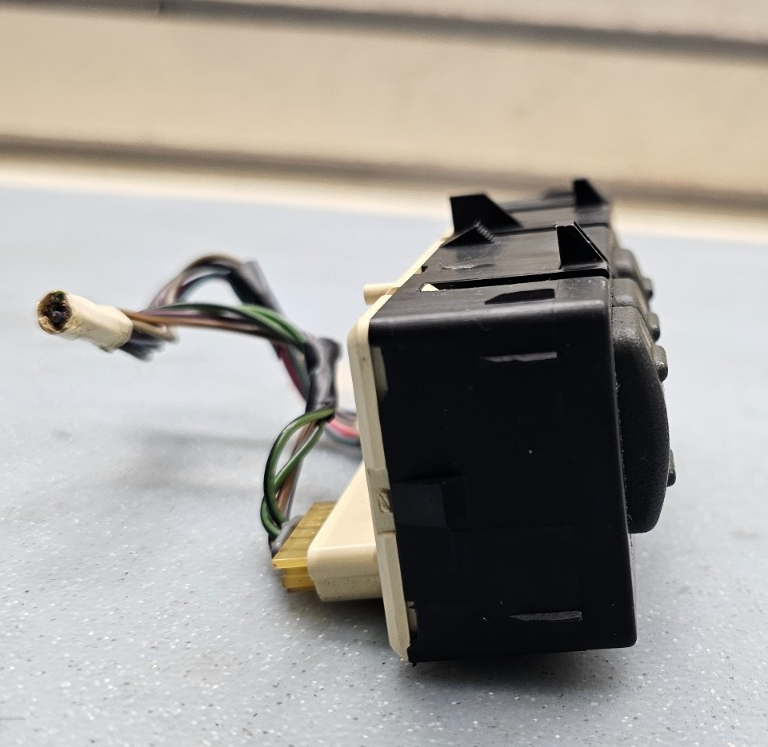 🔥2001-2002 CHEVY SILVERADO GMC SIERRA 2WD/4WD 4X4 TRANSFER CASE SWITCH OEM