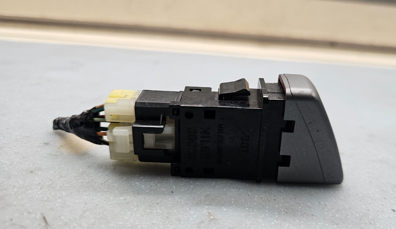 🔥03-08 Subaru Forester Emergency Light Hazard Switch Control Button Gray OEM