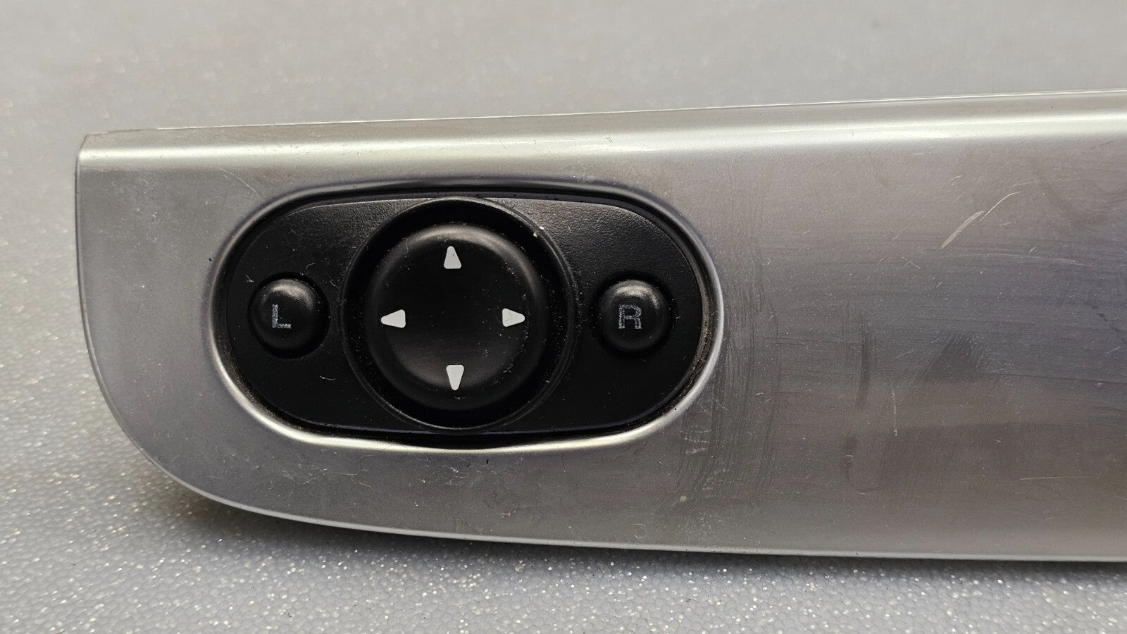 🔥01-06 Sebring Stratus Mirror Power Window Trim Control Switch Assembly Silver