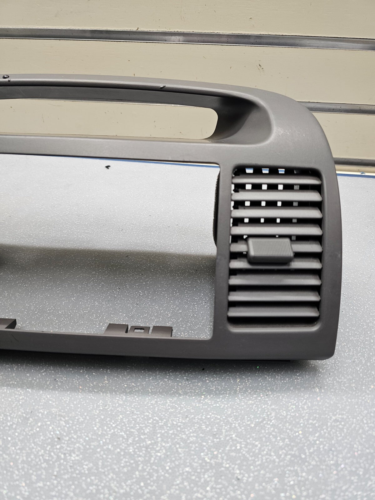 🔥02-06 Toyota CAMRY Center Dash RADIO Surround BEZEL Trim Panel Assembly Gray