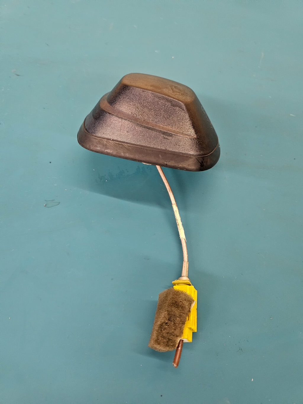 03-06 Silverado Tahoe Sierra Yukon Denali GPS AM FM Radio Roof Satellite Antenna