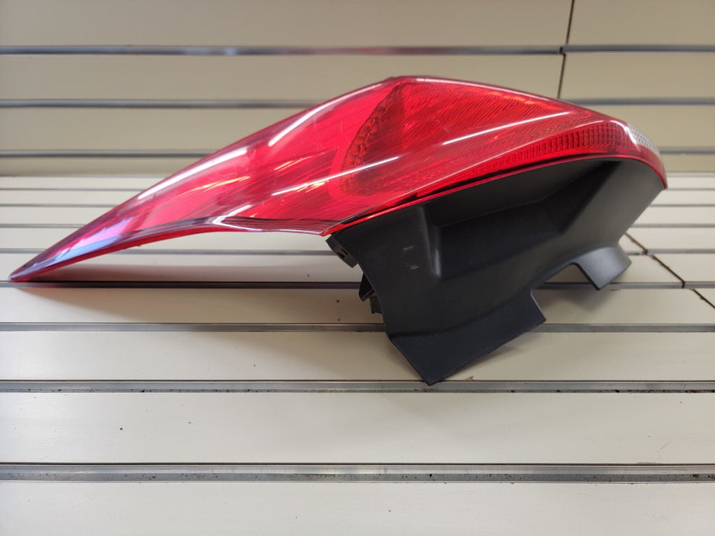 🔥2012-2014 Ford Focus Hatchback Tail Light taillight right passenger side