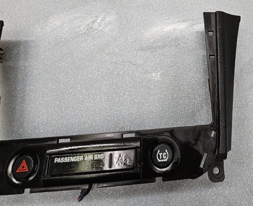 🔥08-12 MALIBU Center Dash AM FM Radio Stereo Display Bezel Panel Trim Black B8