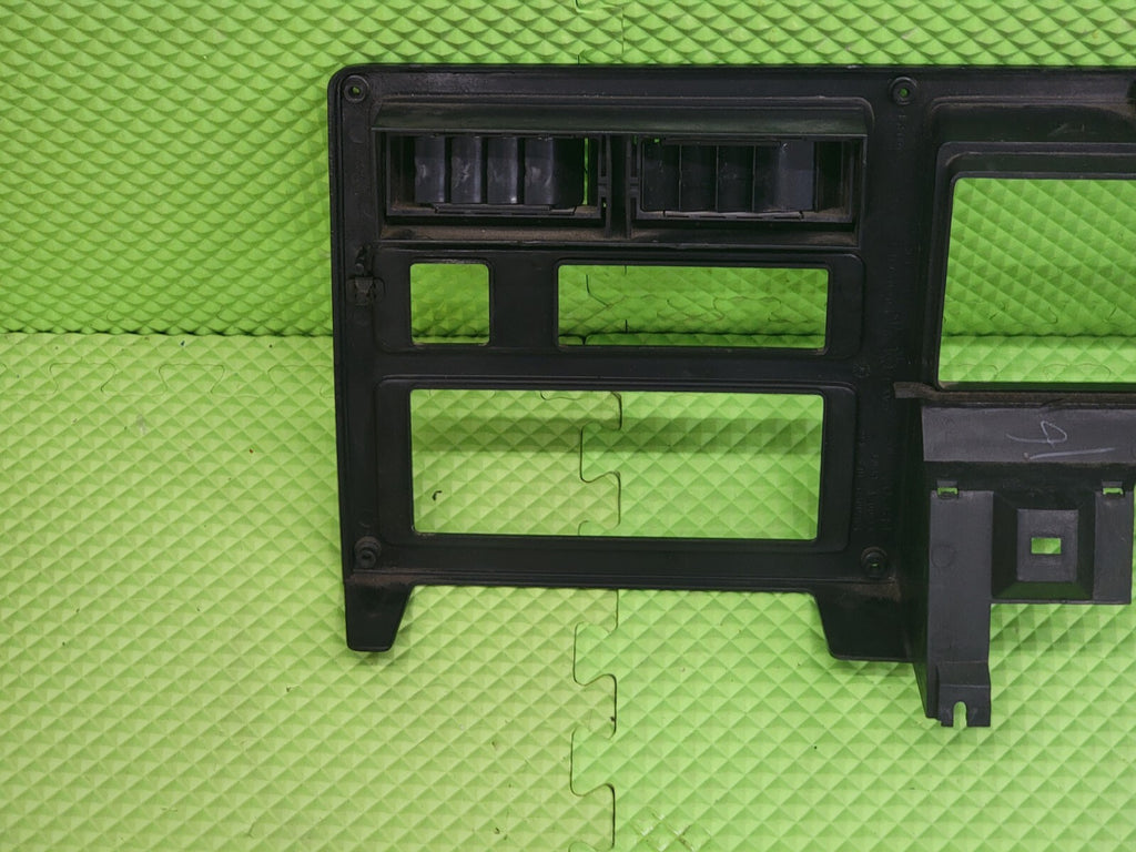 87-96 Dodge Dakota OEM INSTRUMENT CLUSTER DASH SPEEDOMETER TRIM BEZEL WOOD C29