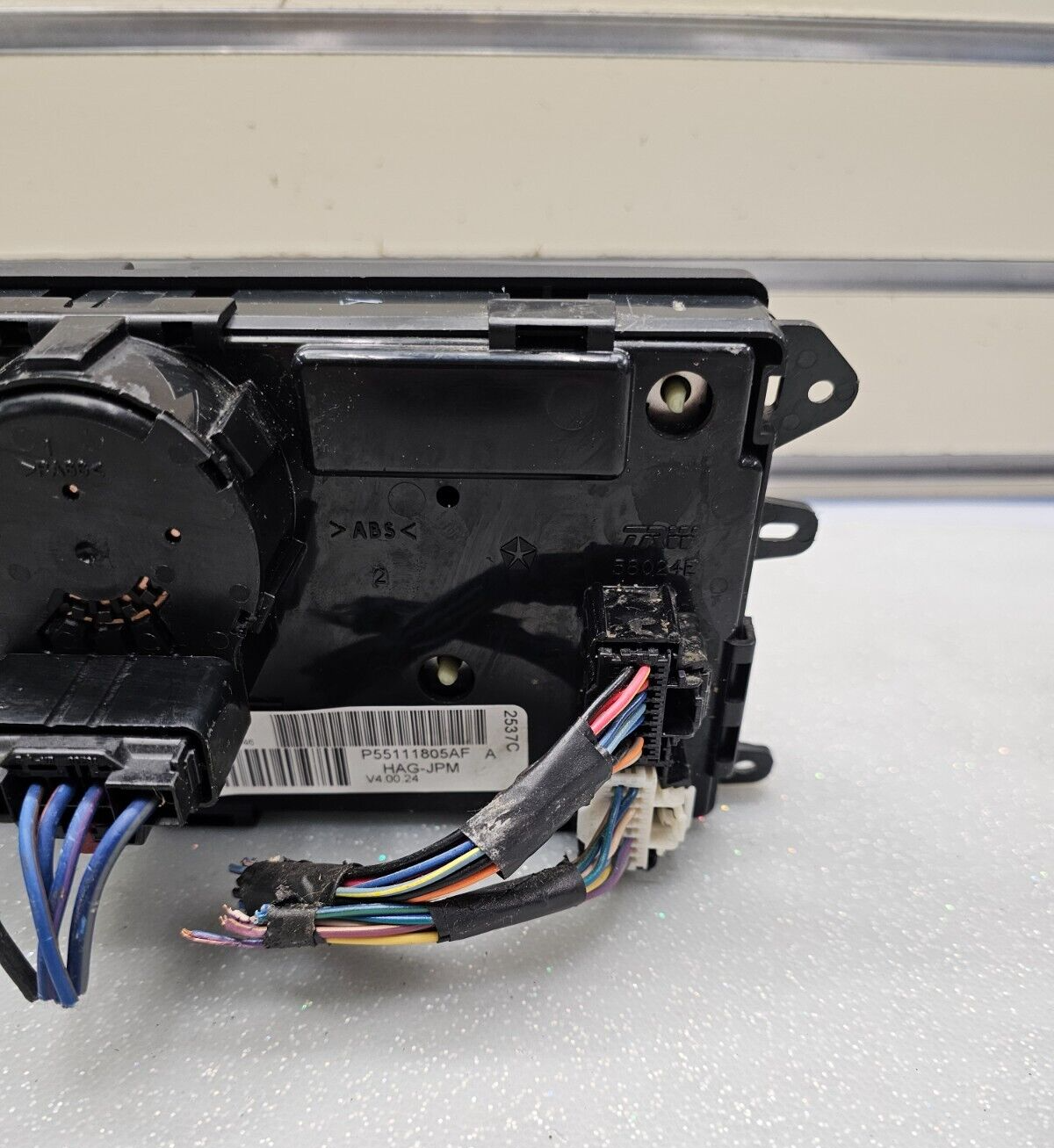 🔥08-10 Dodge Grand Caravan Town & Country Climate Control Rear A/C Heater Dash