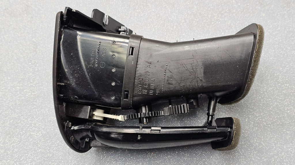 🔥02-08 Jaguar X-Type Dash Center LEFT DRIVER Outer AC A/C Air Vent Heater Panel