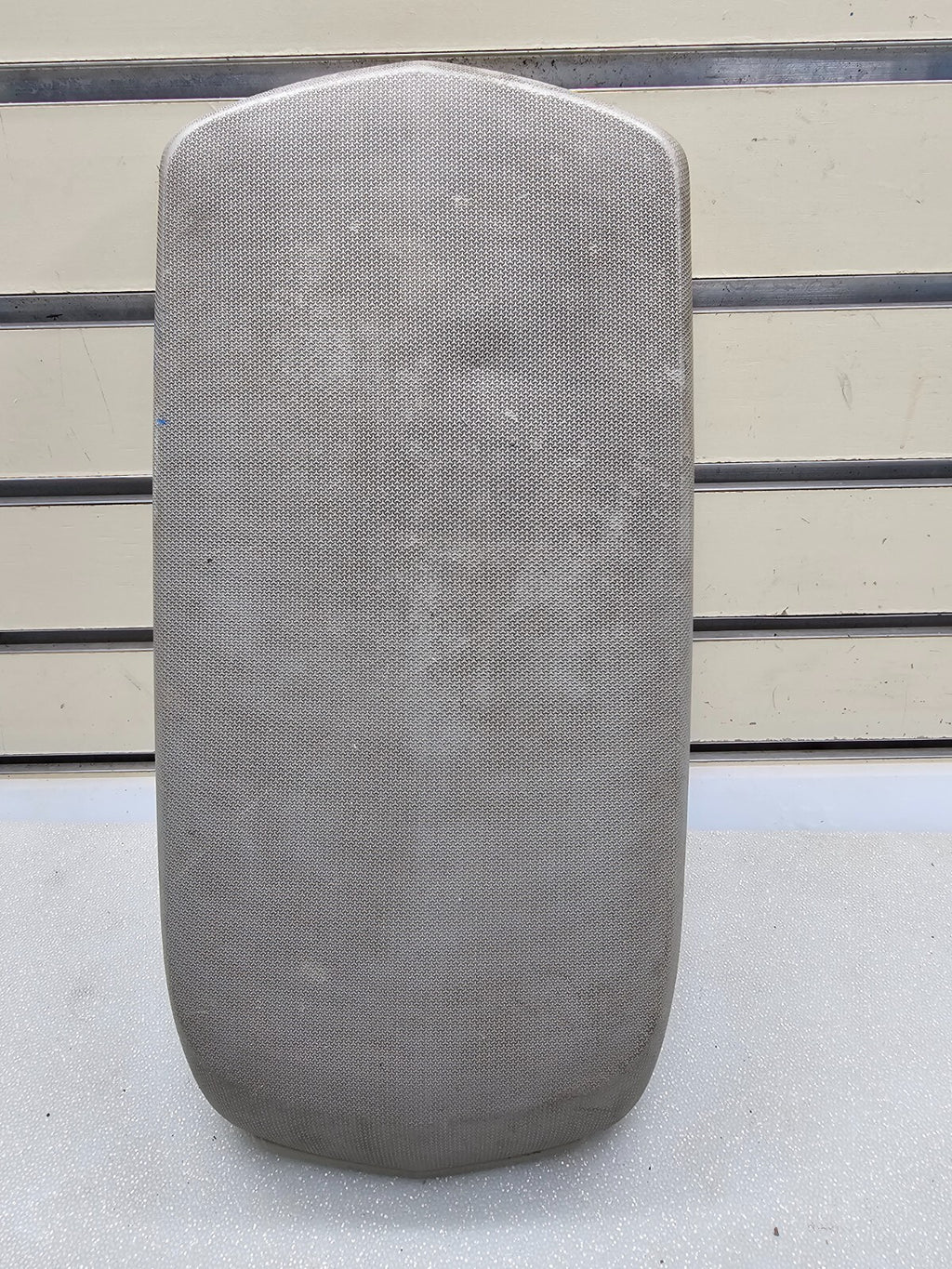 07-10 Chrysler Sebring Center Console Lid Armrest Storage Assembly Top Gray OEM