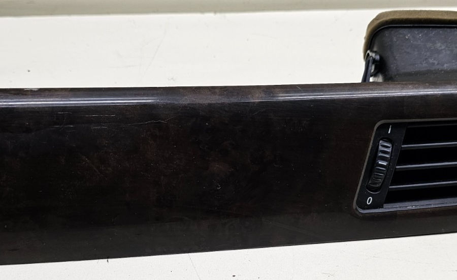04-10 BMW 525i 528i Dash Center AC Air Vent Heater Grille Trim Panel Bezel Wood