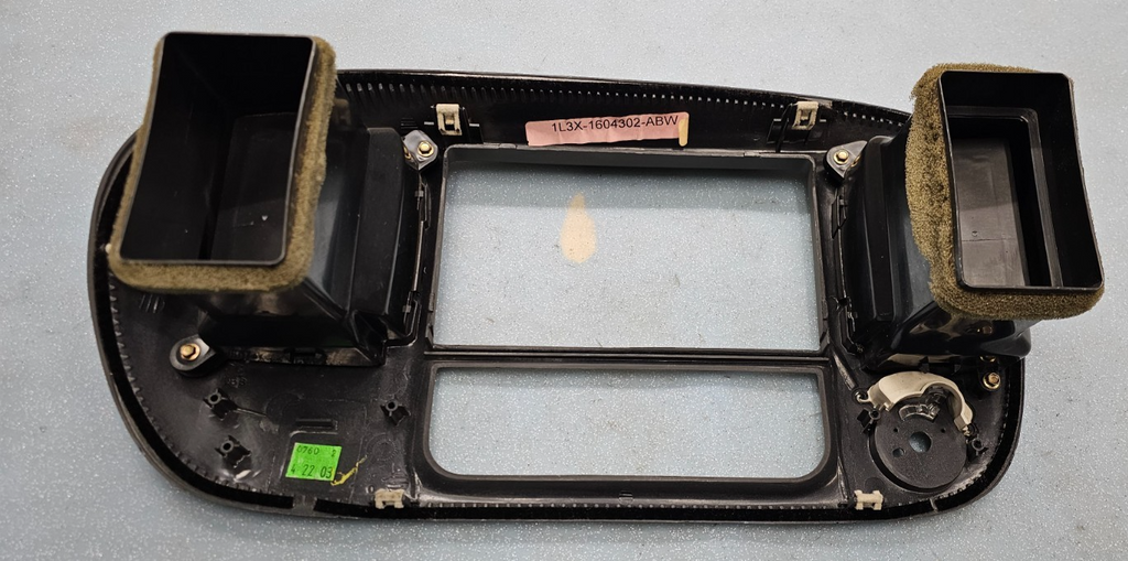 🔥97-03 Ford F-150 Dash Radio Stereo Climate BEZEL Trim Panel Line DK GRAY B1