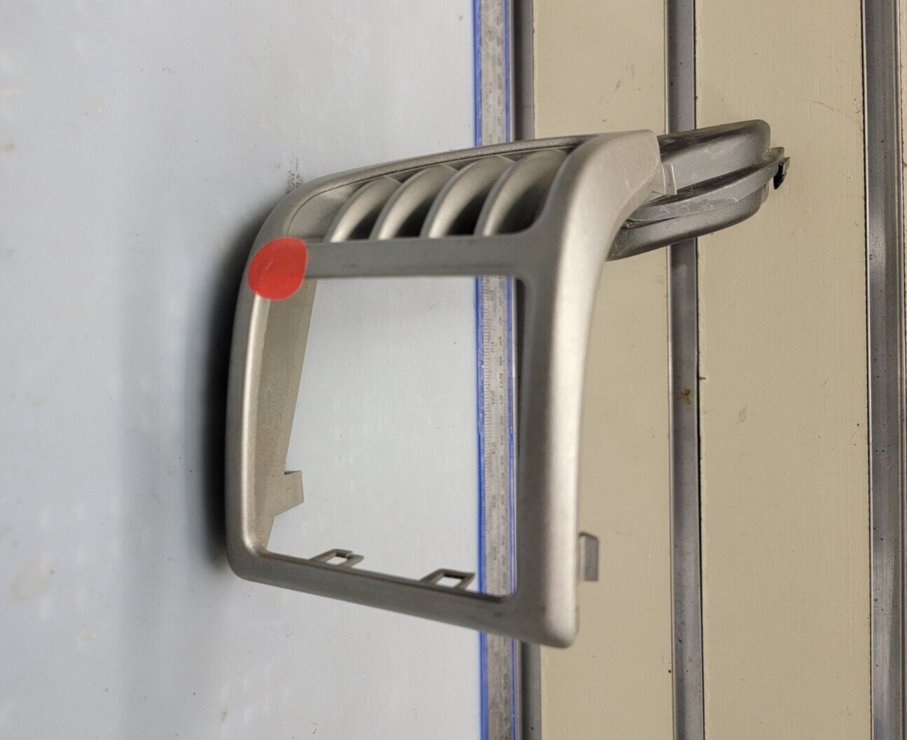 🔥04-12 Chevy Colorado GMC Canyon Dash Outer Air Vent LH Driver Side SILVER OEM