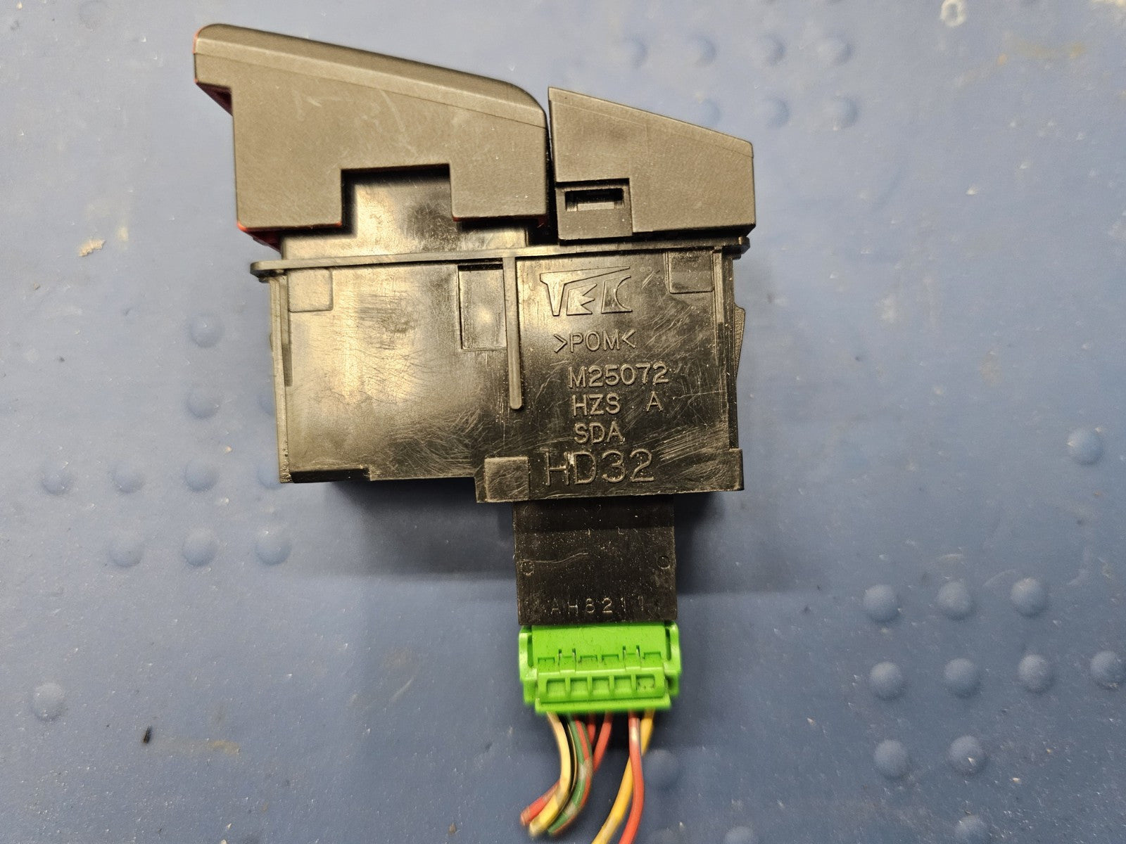 🔥2005 - 2008 Acura TL Hazard Emergency Control Switch OEM